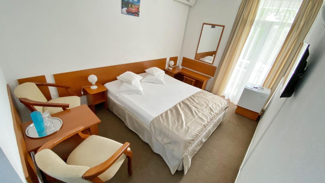 Hotel Decebal Neptun Eksteriør billede